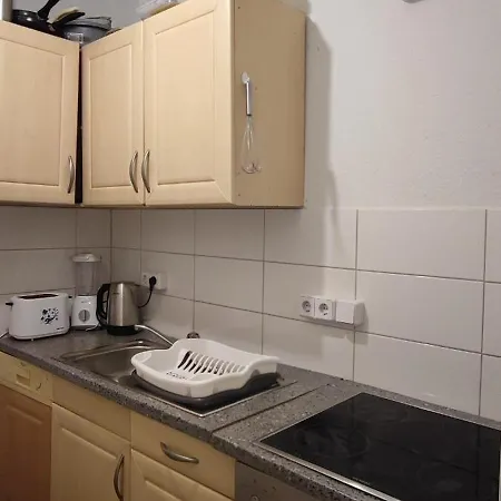 Gemuetliches Es Handelt Sich Hier Um Ein Private-zimmer In Einer Mit Gemeinsamen Badezimmer Nicht Um דירה דרזדן